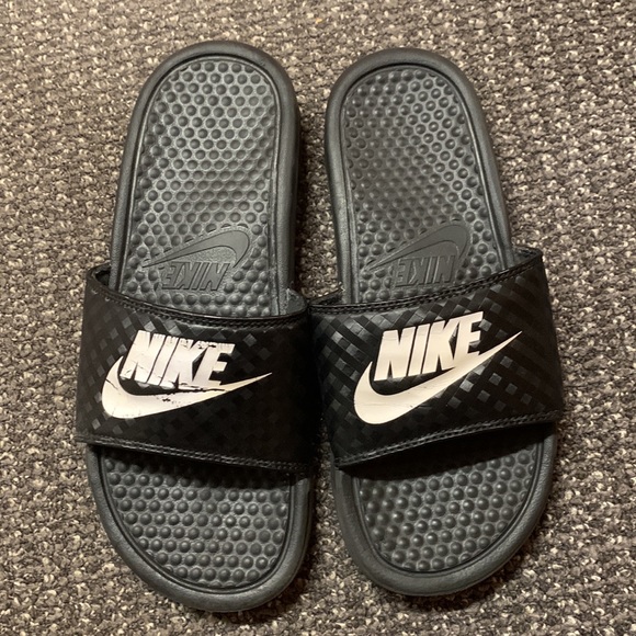 Nike Slides - Picture 3 of 3